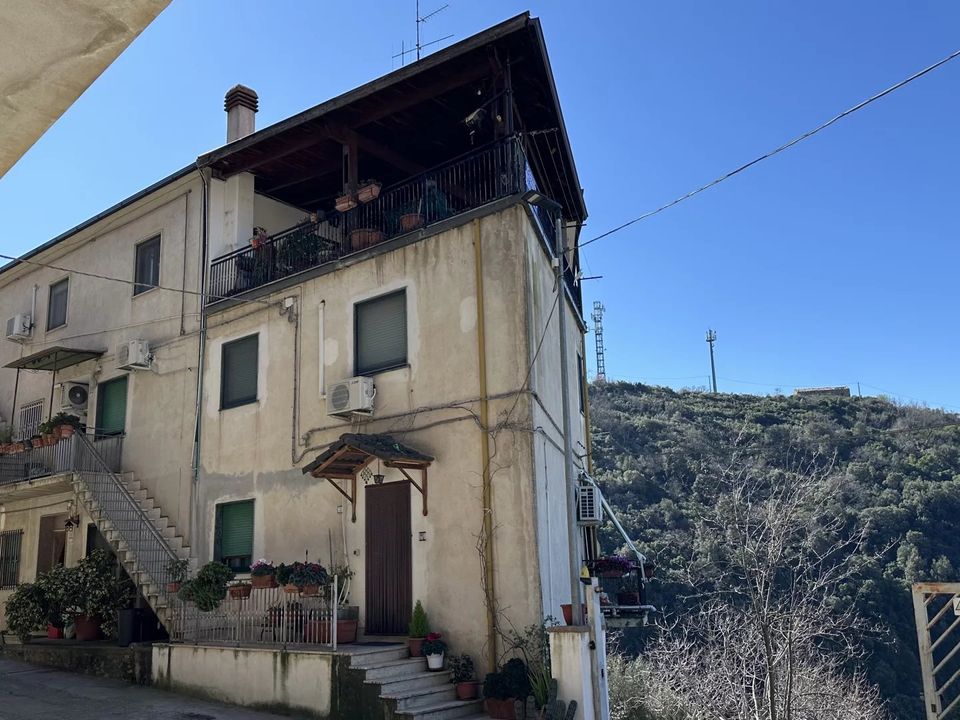 Lejlighed i Luzzi, Cosenza - foto 1