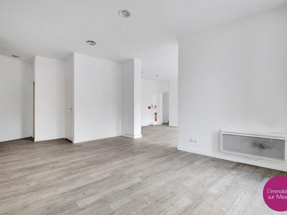 Erhvervsejendom i Asnières-sur-Seine, Hauts-de-Seine - foto 5