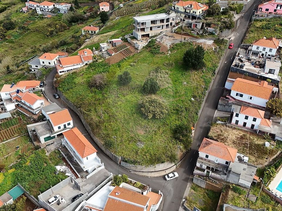Helårsgrund i Calheta, Madeira - foto 1