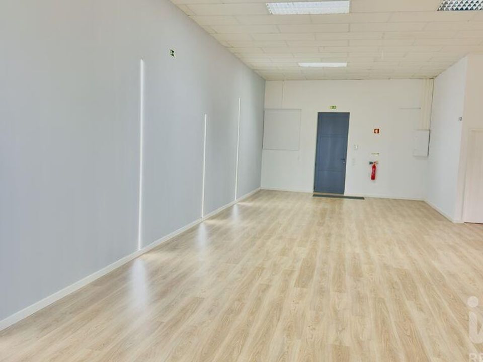 Erhvervsejendom i Amadora, Lisbon - foto 2