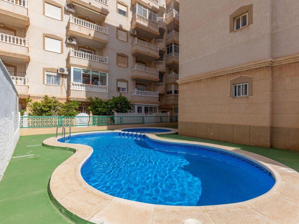 Lejlighed i Torrevieja, Alicante - foto 2