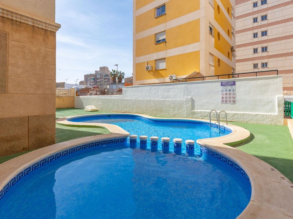 Lejlighed i Torrevieja, Alicante - foto 3