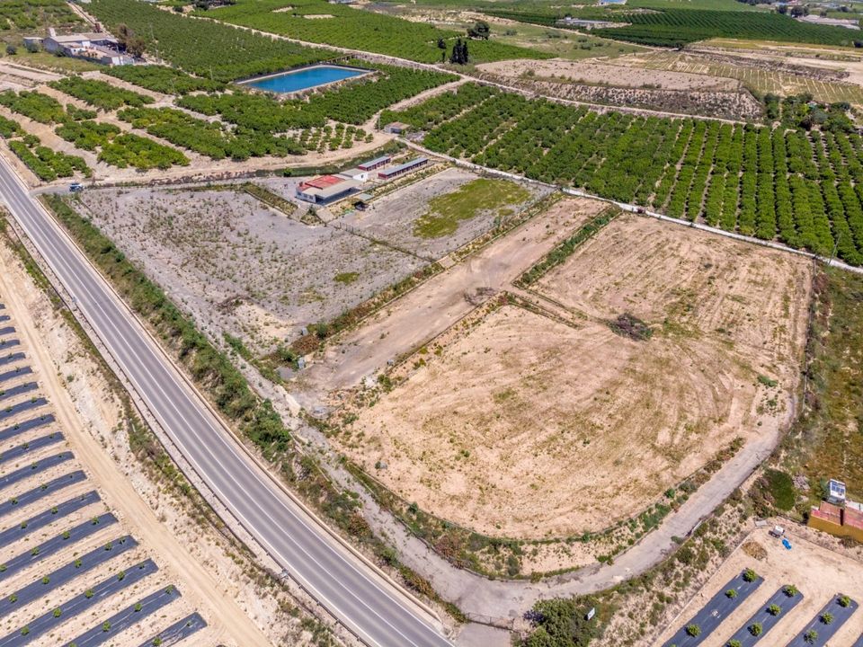 Finca a Los Montesinos, Alicante - foto 1