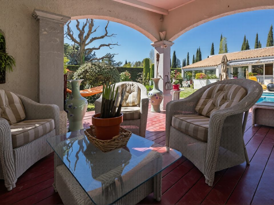 Villa i Bouc-Bel-Air, Bouches-du-Rhone - foto 3