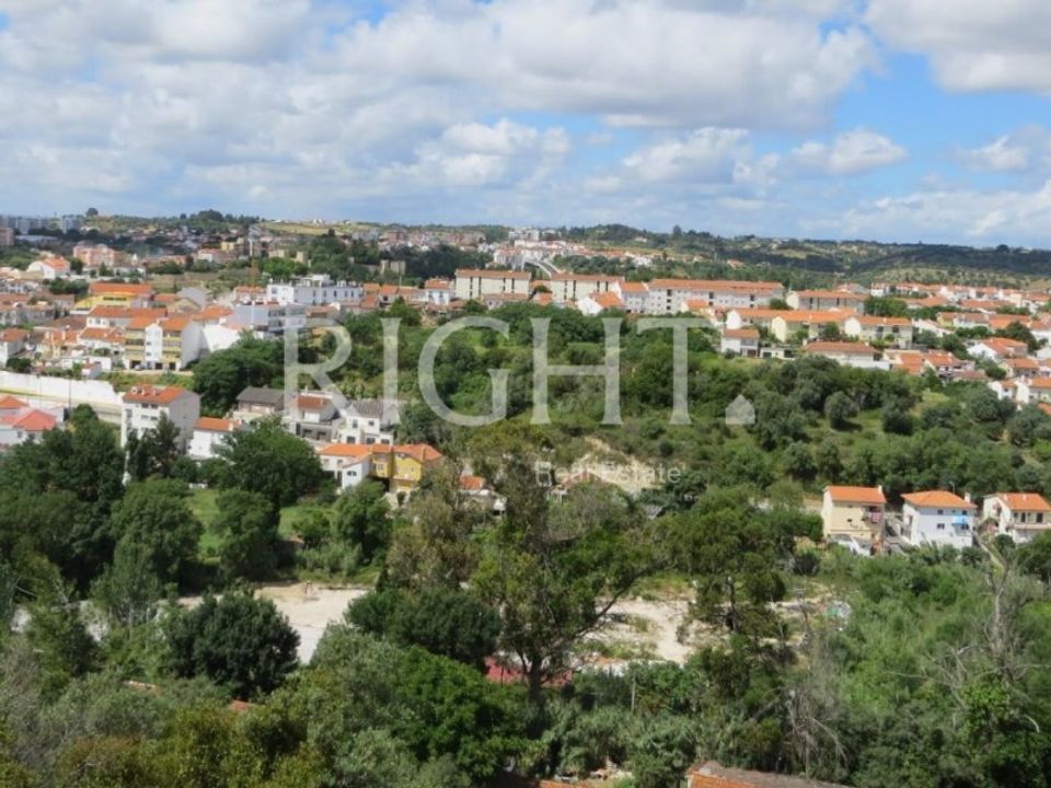 Helårsgrund i Torres Novas, Santarem - foto 2