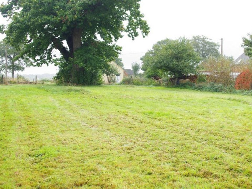 Helårsgrund i Saint-Germain-d'Esteuil, Gironde - foto 1
