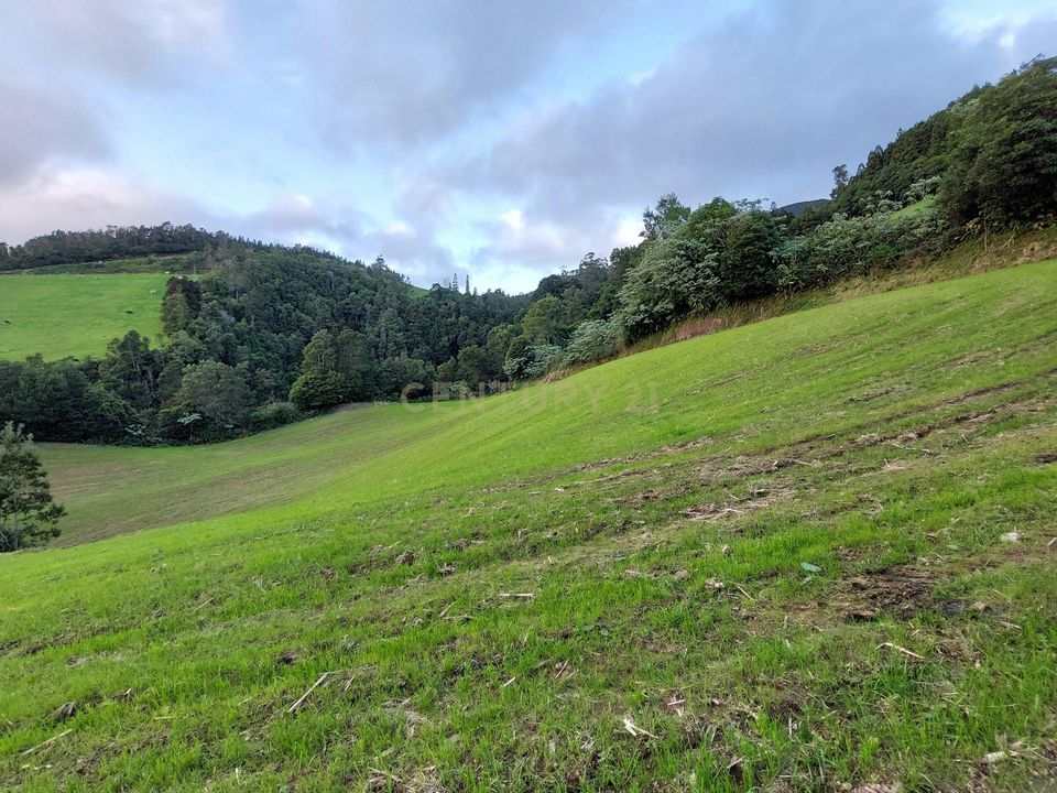 Helårsgrund i Água de Alto, Sao Miguel - foto 1
