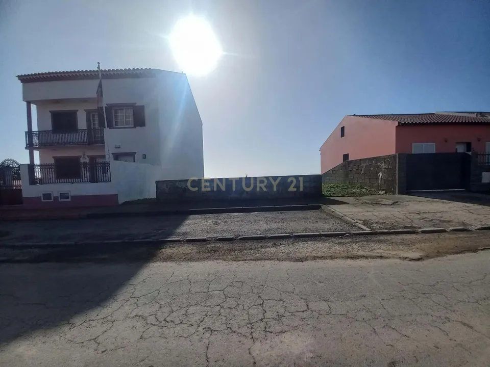 Helårsgrund i Ponta Delgada, Sao Miguel - foto 1