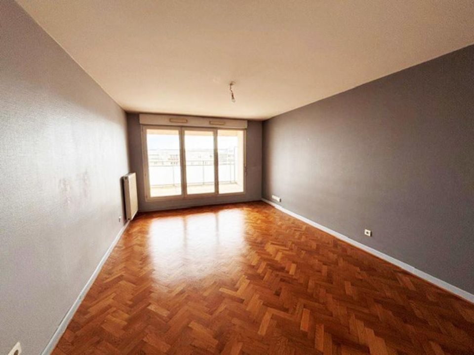 Lejlighed i Villeurbanne, Rhone - foto 1