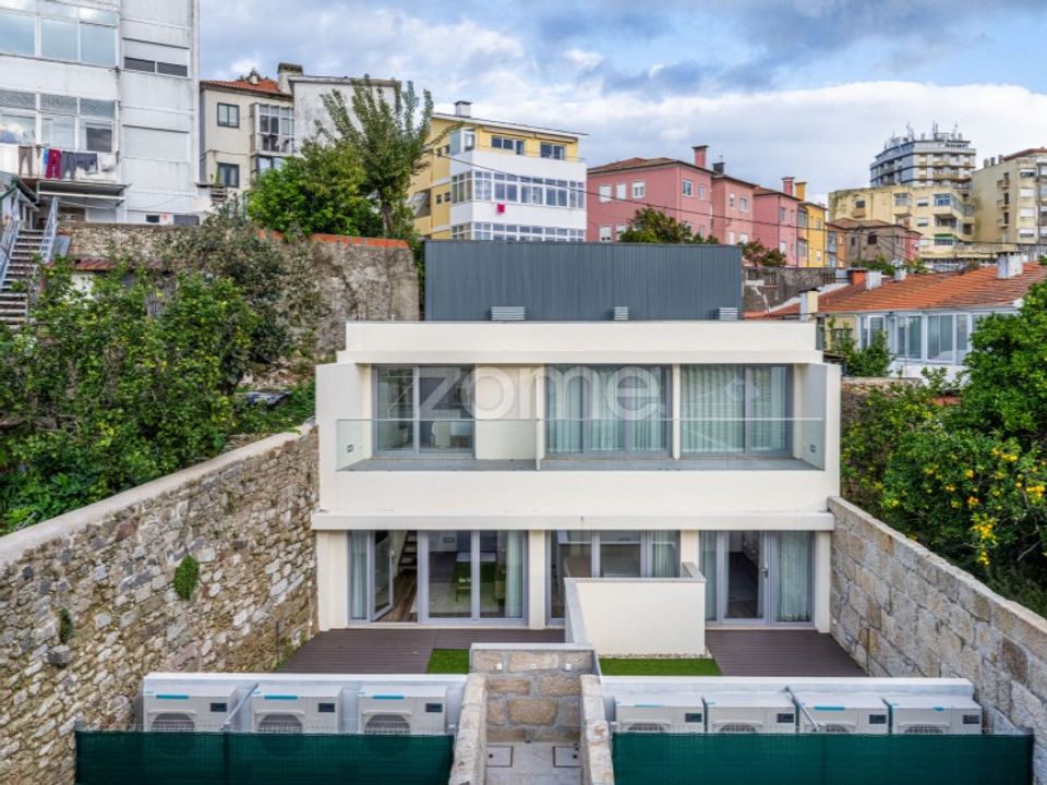 Lejlighed i Santa Marinha do Zezere, Porto - foto 1
