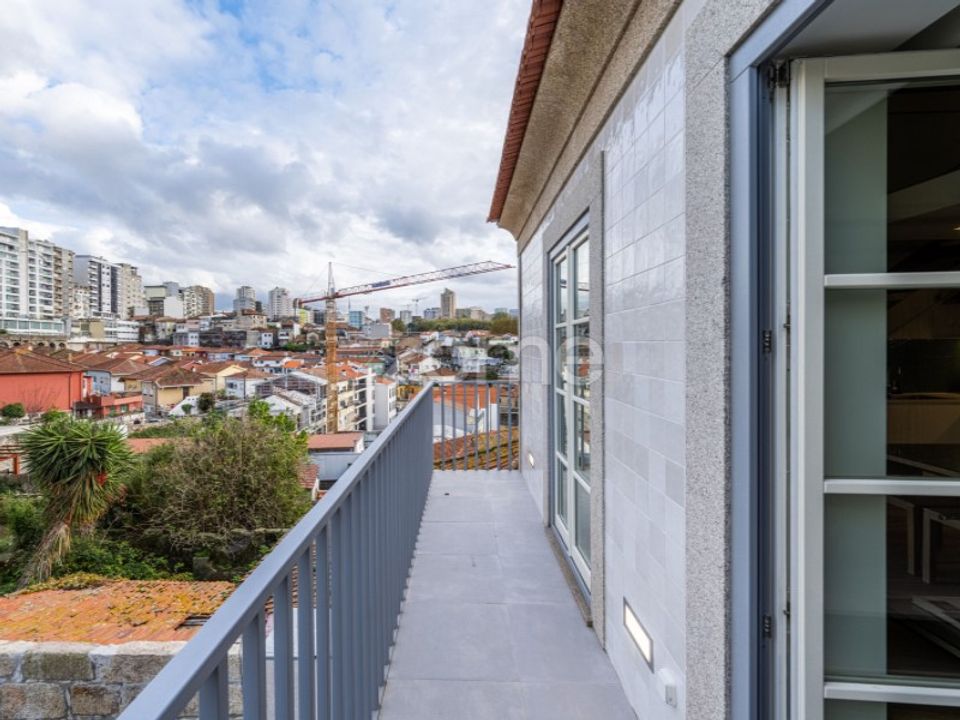 Lejlighed i Santa Marinha do Zezere, Porto - foto 3