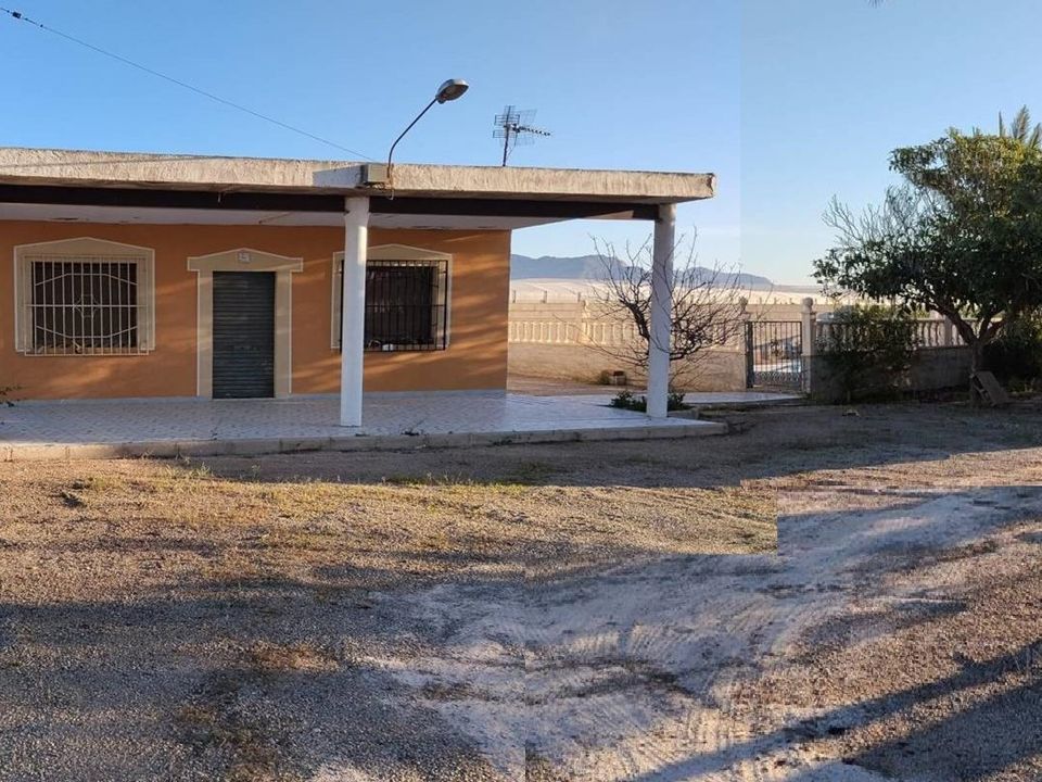 Landejendom i La Murada, Alicante - foto 1