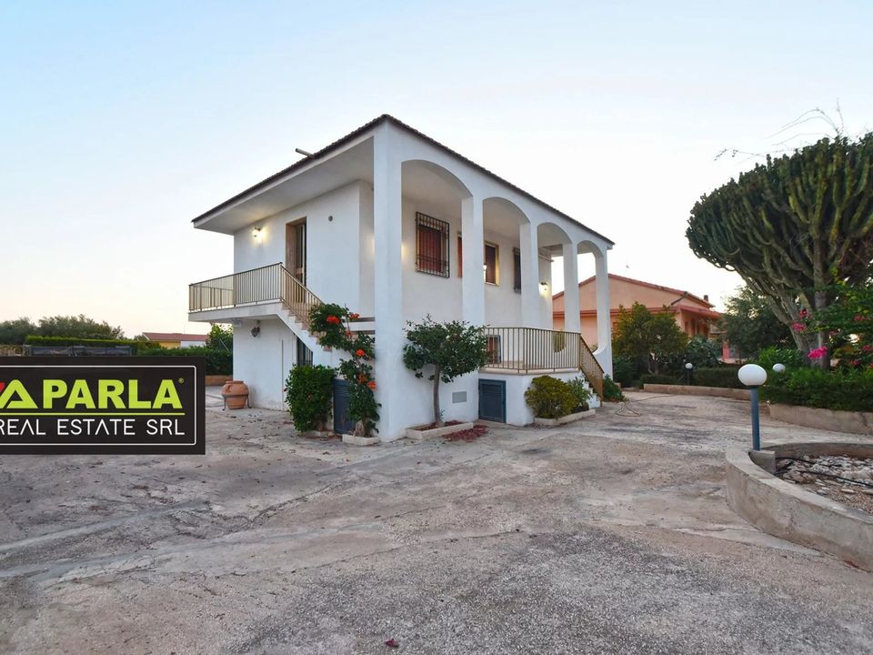 Villa i Ragusa, Ragusa - foto 1