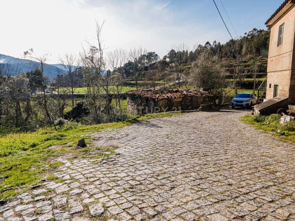 Helårsgrund i Penhalonga e Pacos de Gaiolo, Porto - foto 4