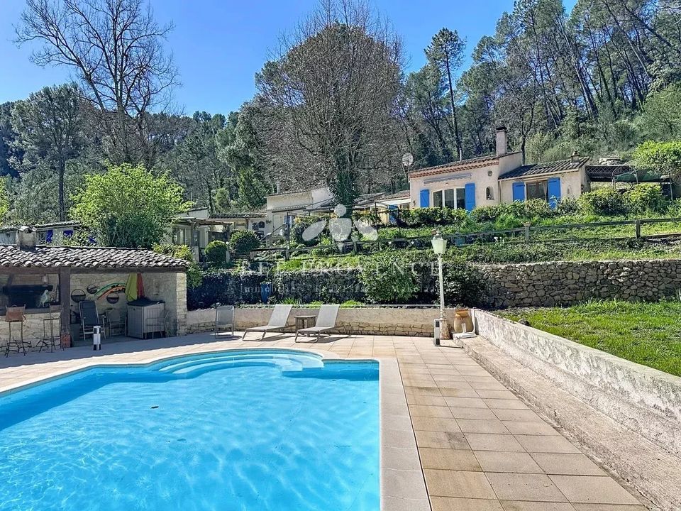 Landejendom i Salernes, Var - foto 1