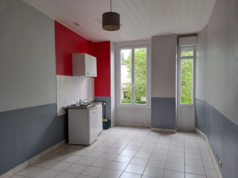 Studio in Angers, Maine-et-Loire - photo 1