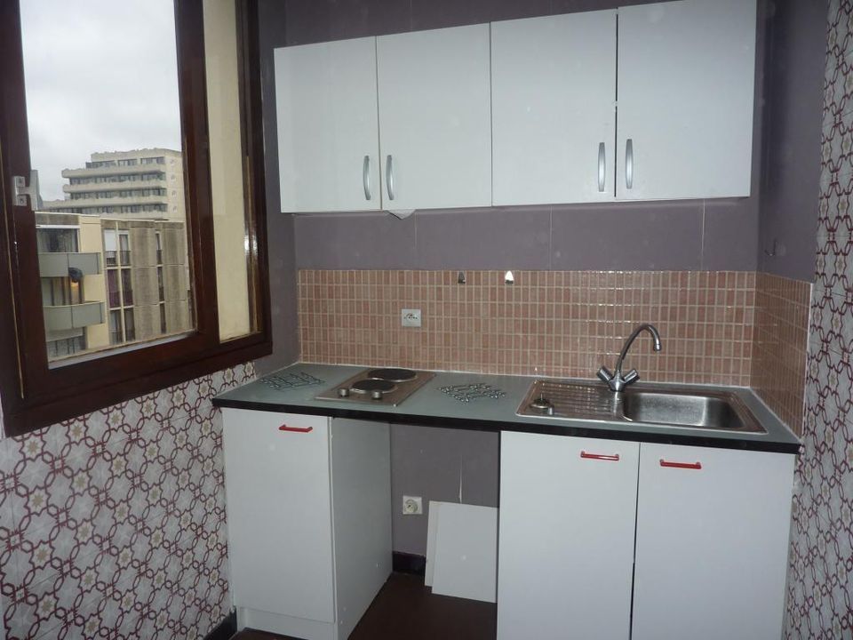 Studio in Élancourt, Yvelines - photo 2