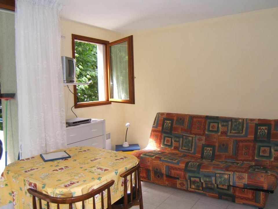 Studio in Annecy, Haute-Savoie - photo 2
