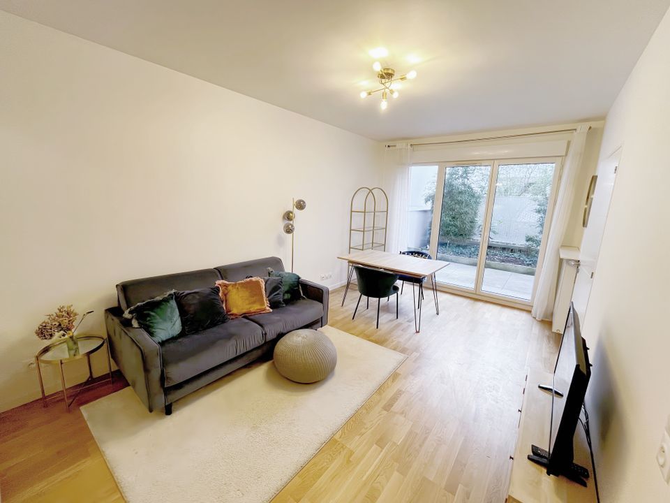 Lejlighed i Suresnes, Hauts-de-Seine - foto 1