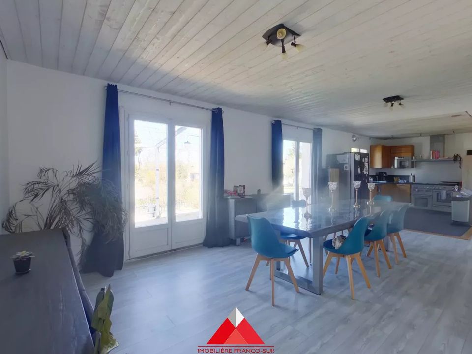 Villa i Saint-Laurent-en-Grandvaux, Jura - foto 3