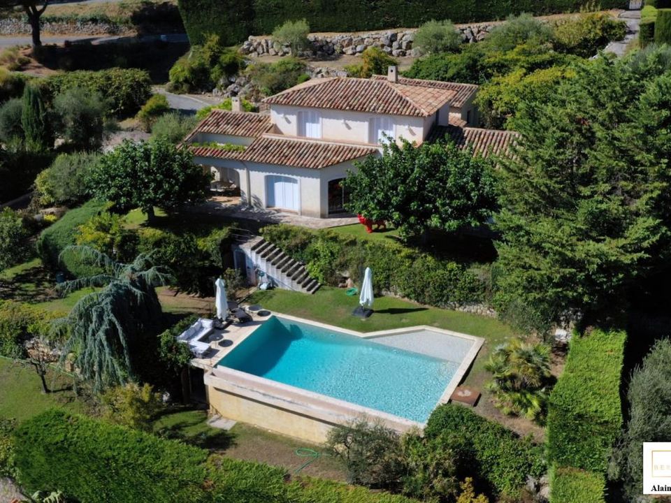 Villa i Cabris, Alpes-Maritimes - foto 1