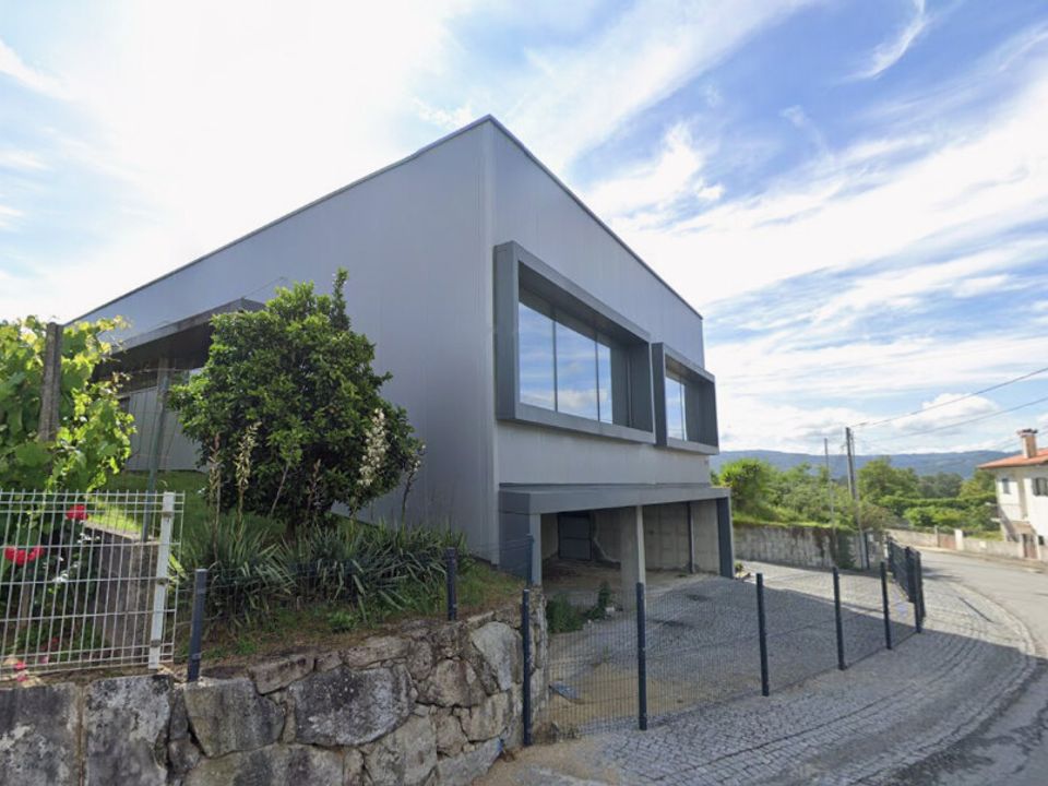 Erhvervsejendom i Amares, Braga - foto 1