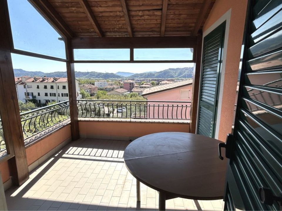 Lejlighed i Santo Stefano di Magra, La Spezia - foto 1