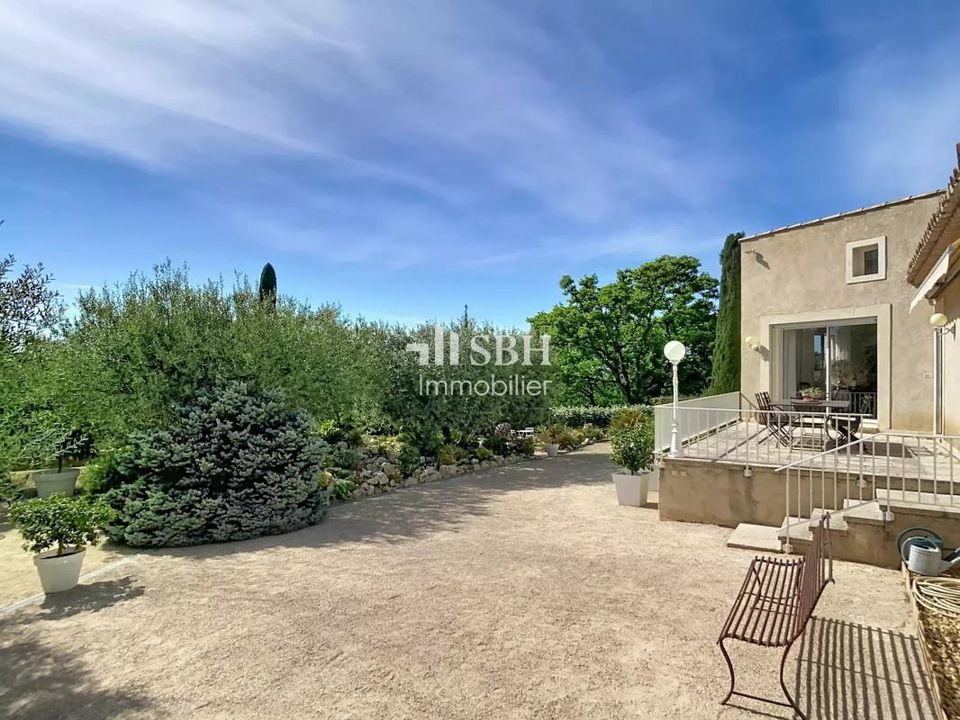 Villa in Robion, Vaucluse - photo 5