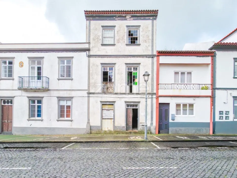Villa en Vila do Porto, Santa Maria - foto 1