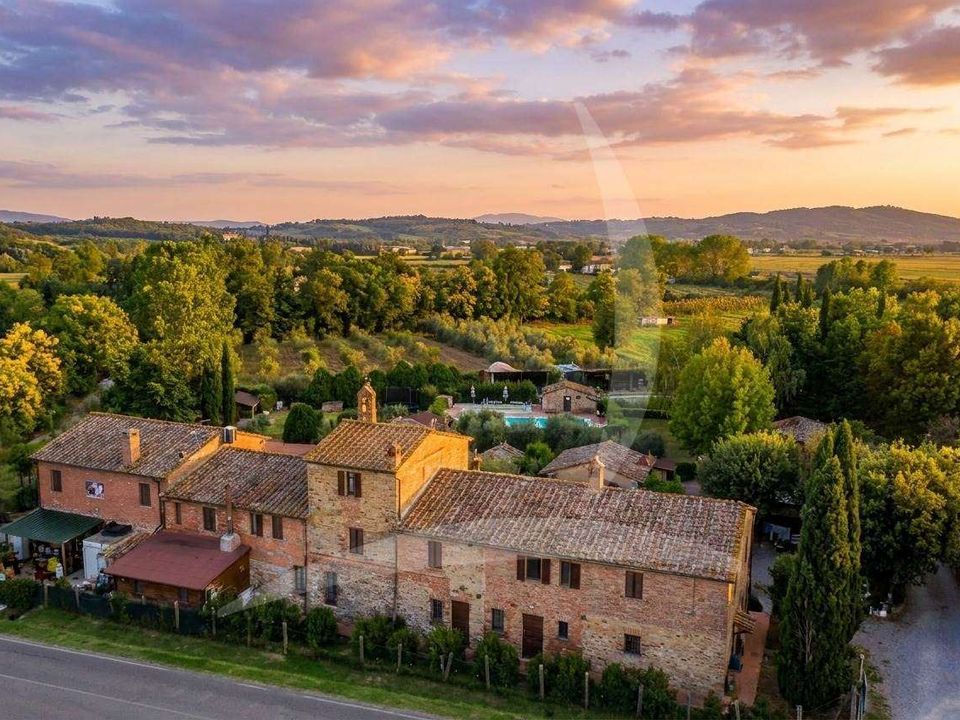 Farm hus i Castiglione del Lago, Perugia - foto 1