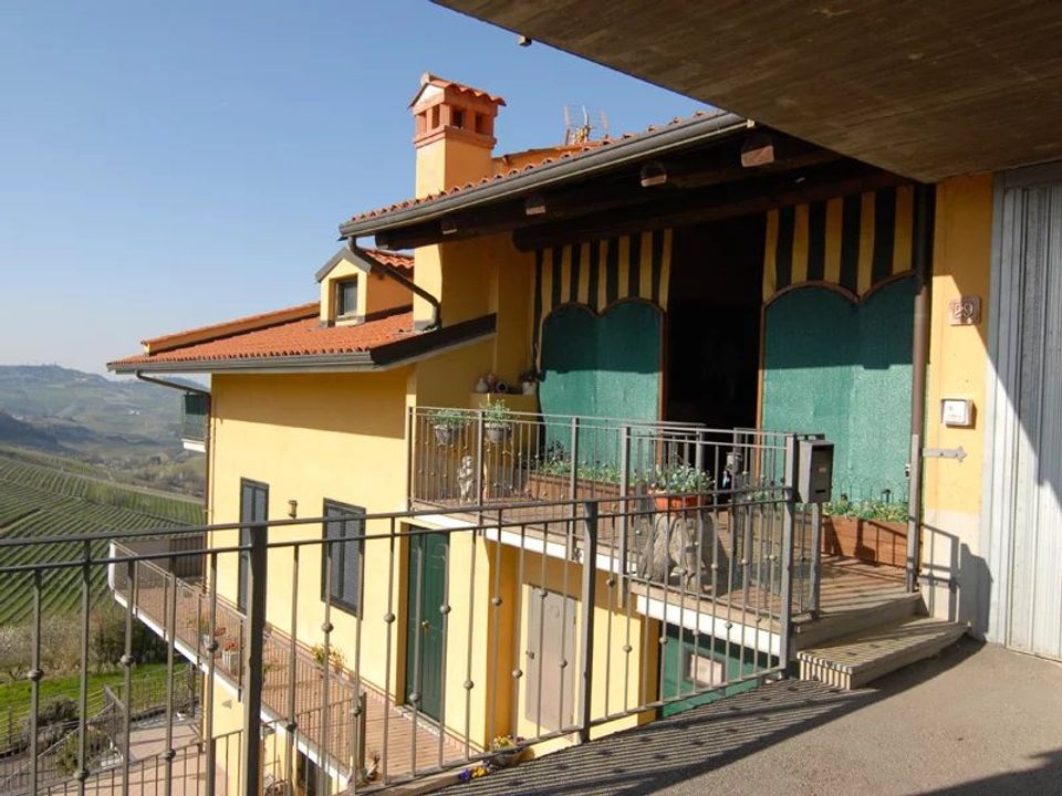Lejlighed i Monforte d'Alba, Cuneo - foto 1