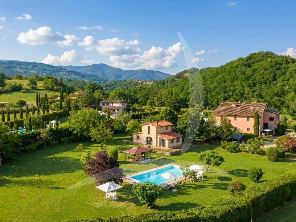 Farm hus i Terranuova Bracciolini, Arezzo - foto 1