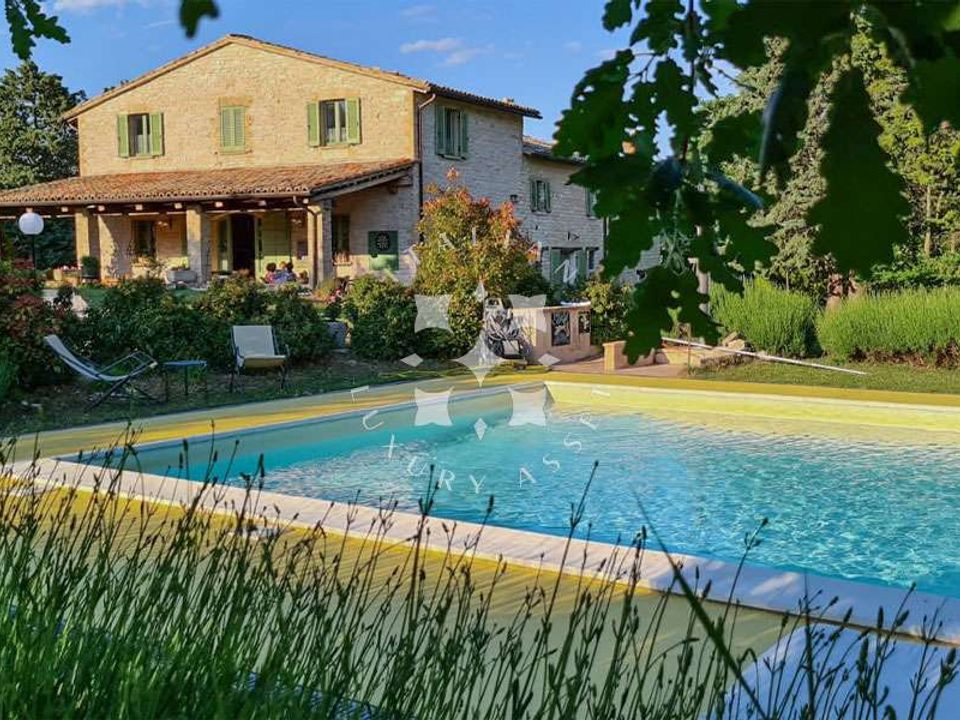 Herregård i Cagli, Pesaro and Urbino - bilde 3