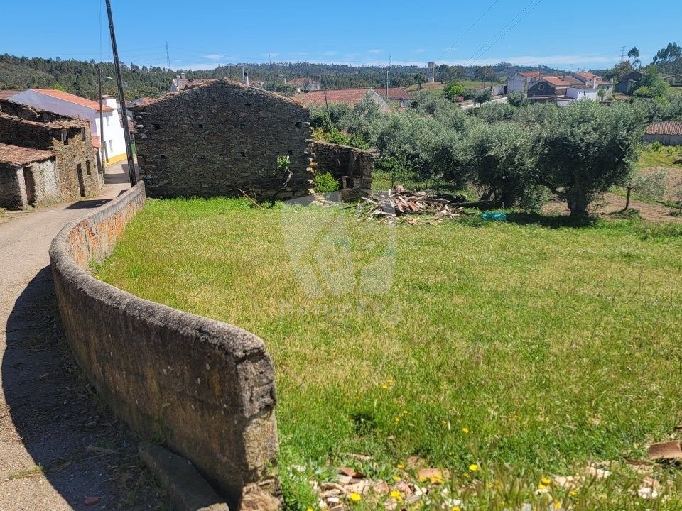 Ruina en Fratel, Castelo Branco - foto 3