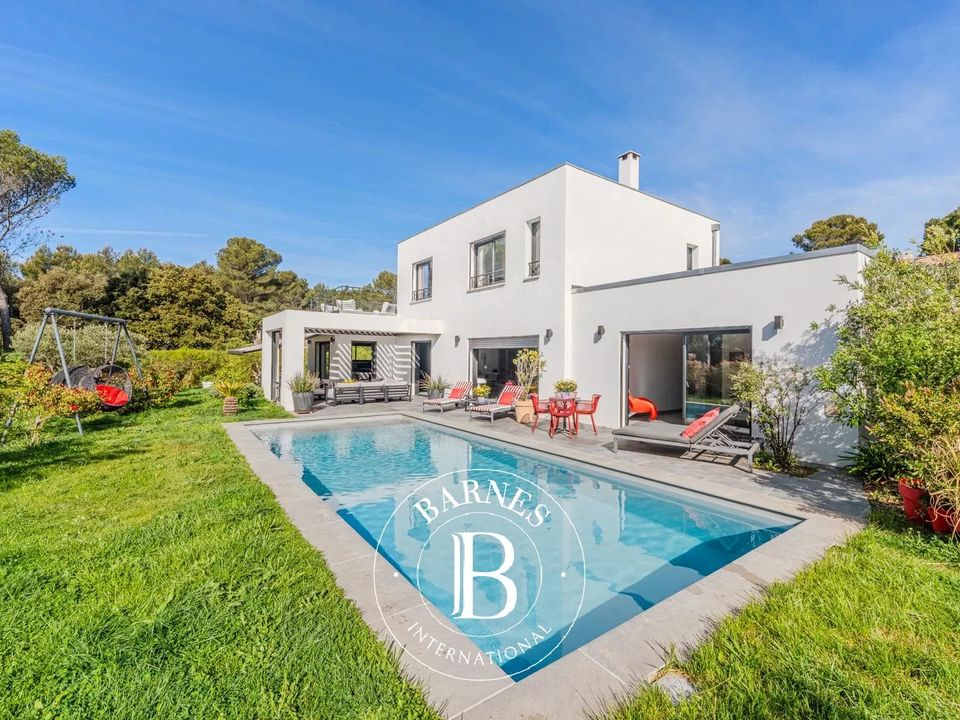 Villa i Aix-en-Provence, Bouches-du-Rhone - foto 1