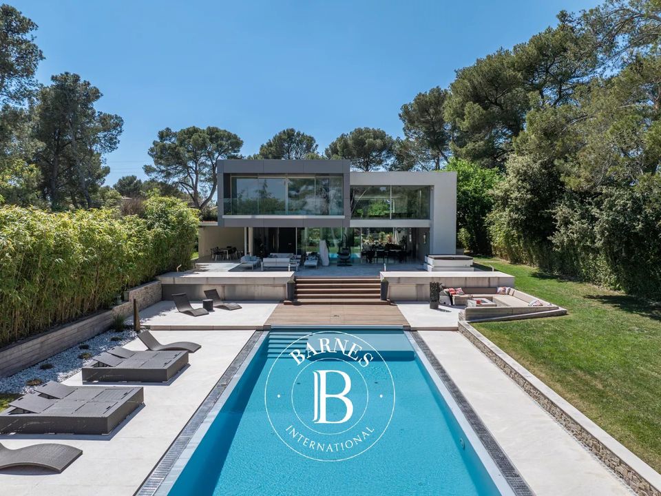 Villa i Aix-en-Provence, Bouches-du-Rhone - foto 1