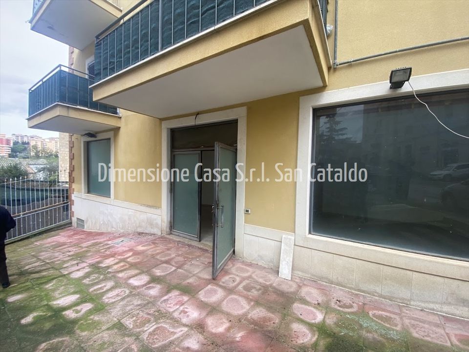 Erhvervsejendom i Caltanissetta, Caltanissetta - foto 2