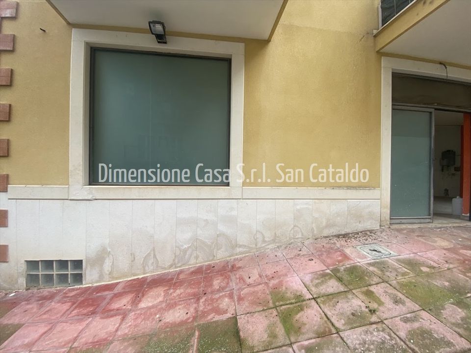 Erhvervsejendom i Caltanissetta, Caltanissetta - foto 3