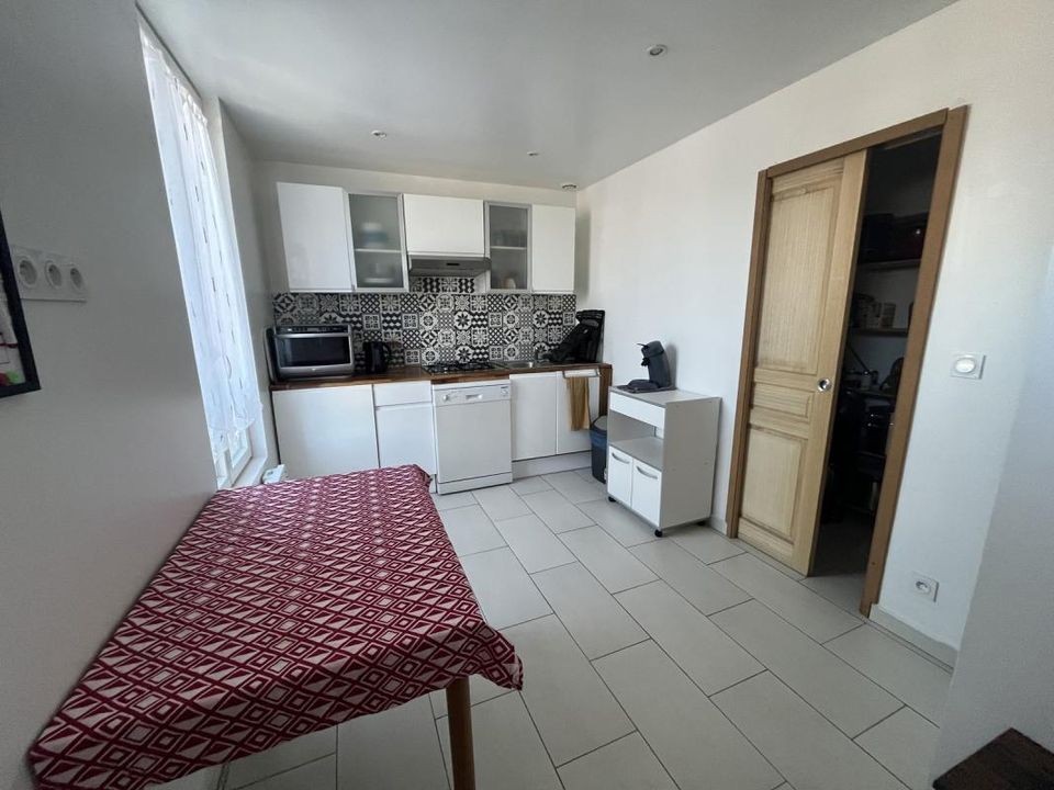 Town house in Vayres, Gironde - photo 2