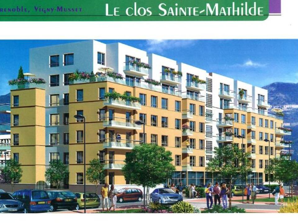 Apartment in Grenoble, Isere - photo 1