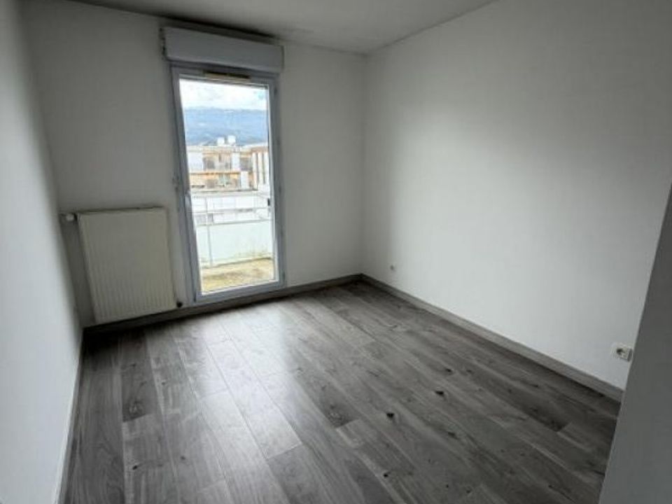 Apartment in Grenoble, Isere - photo 4