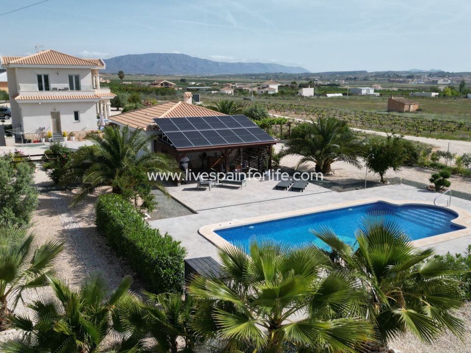Villa i Pinoso, Alicante - foto 1
