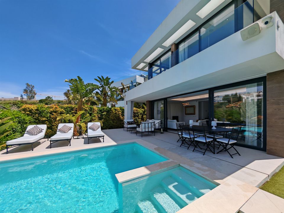 Villa i Estepona, Malaga - foto 1