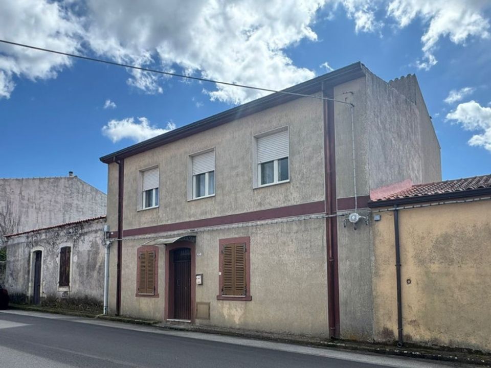 Villa i Putumajore/Pozzomaggiore, Sassari - foto 1
