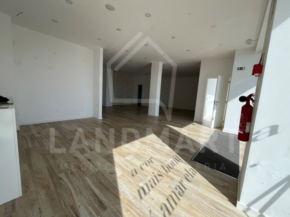 Erhvervsejendom i Turquel, Leiria - foto 4