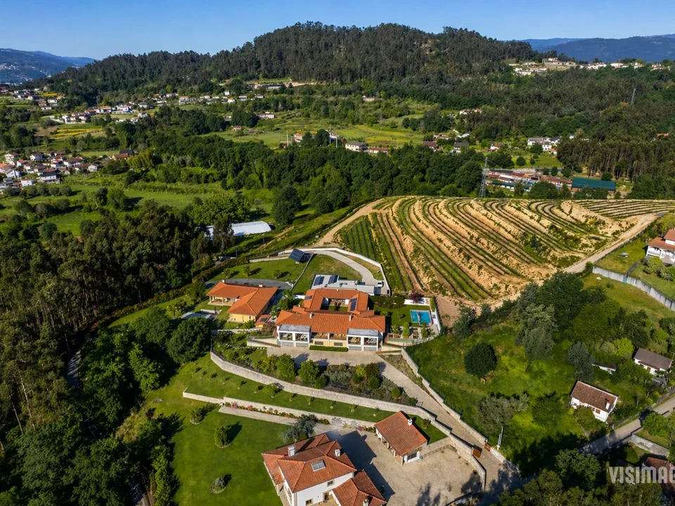 Villa i Arcos de Valdevez, Viana do Castelo - foto 1