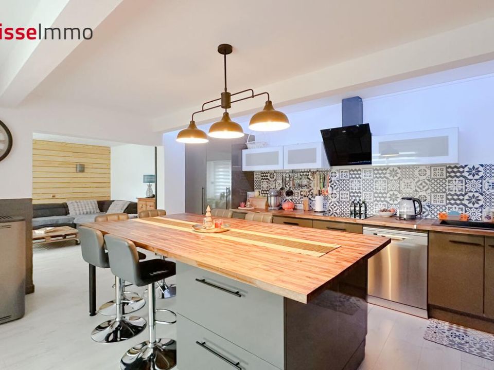 Villa en Rang, Doubs - foto 1