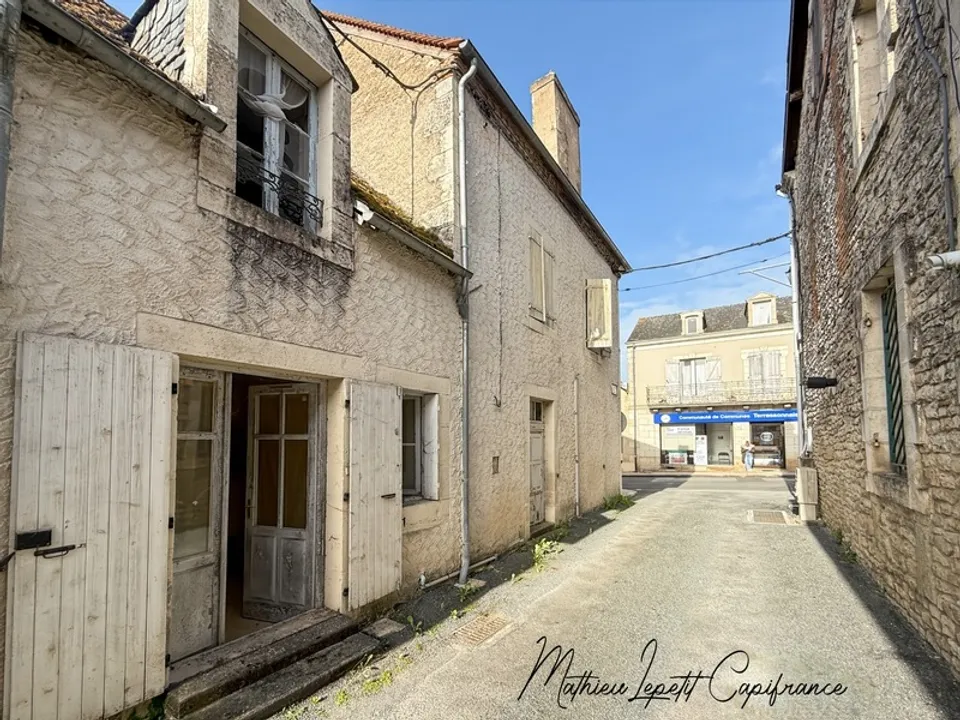 Casa de pueblo en Thenon, Dordogne - foto 1