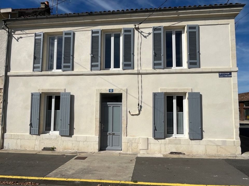Byhus i Saint-Jean-d'Angely, Charente-Maritime - foto 2