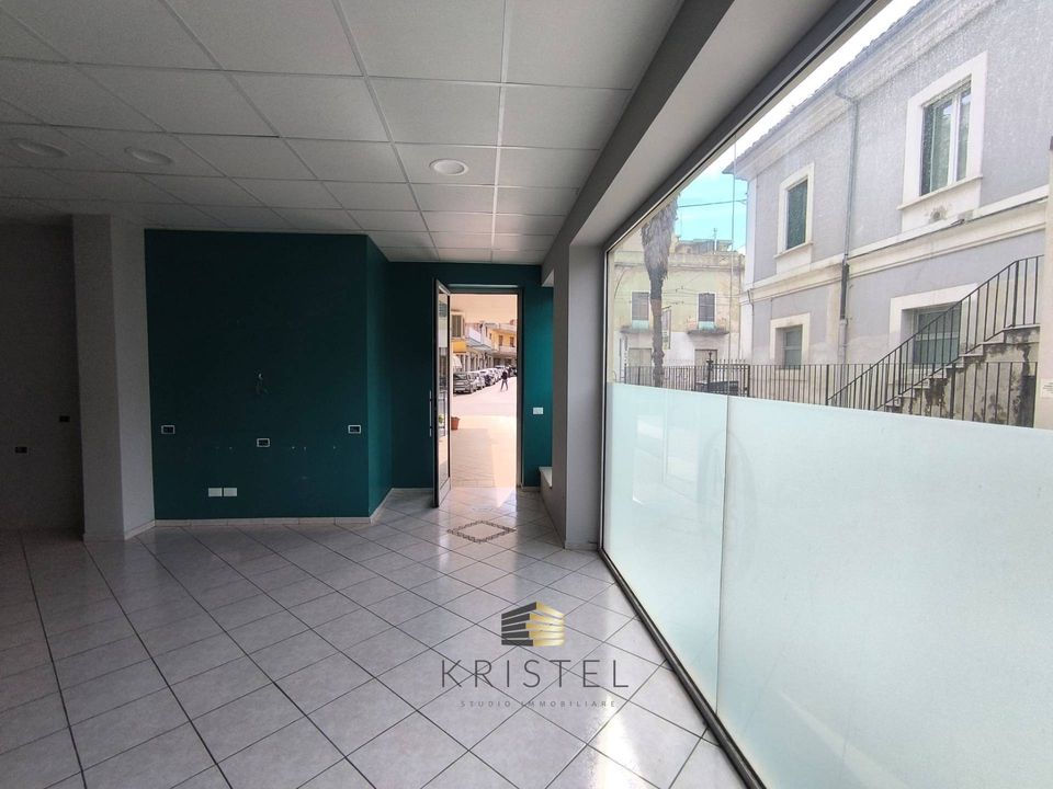 Erhvervsejendom i Chieti, Chieti - foto 1